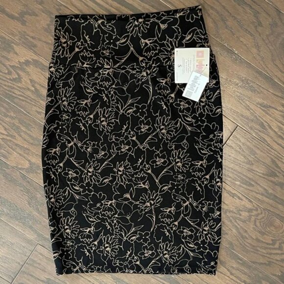New! LuLaRoe Cassie Pencil Skirt SZ Small NWT - Picture 1 of 5